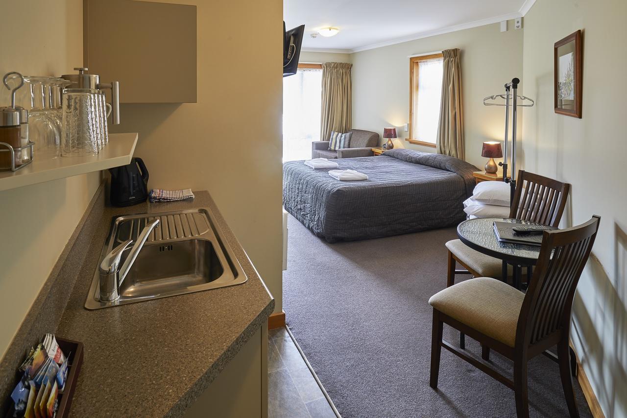 Aoraki Mount Cook Alpine Lodge Екстериор снимка
