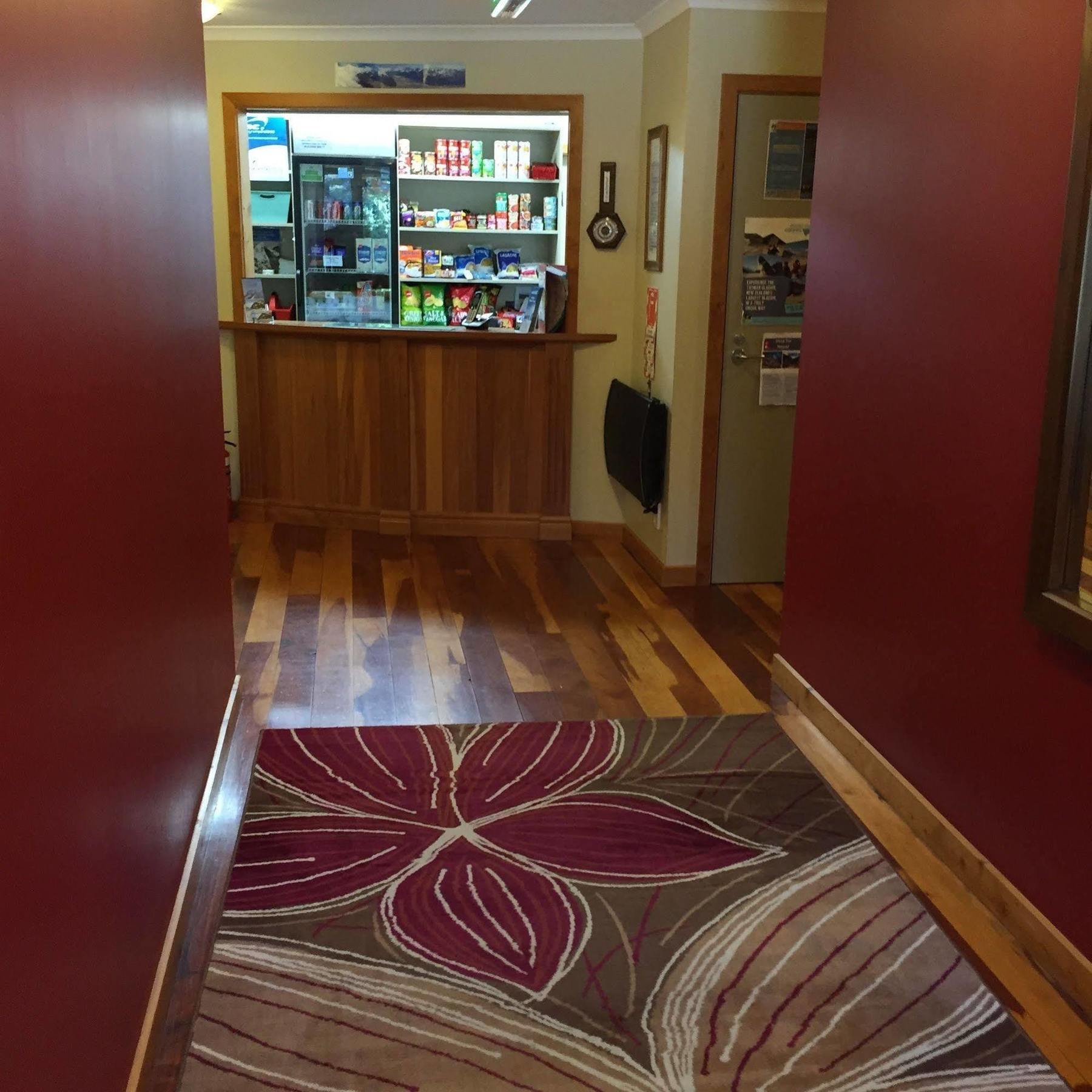 Aoraki Mount Cook Alpine Lodge Екстериор снимка