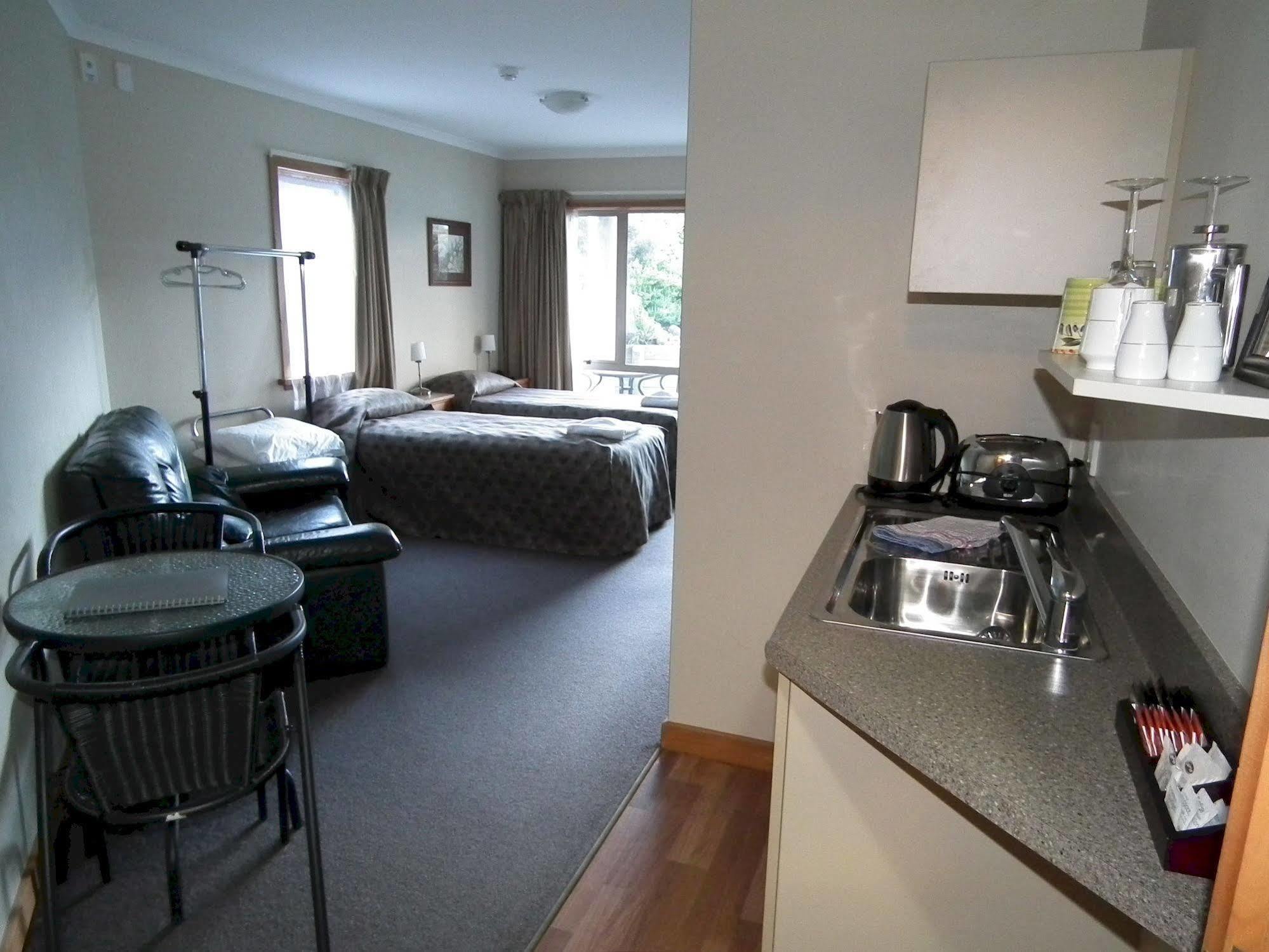 Aoraki Mount Cook Alpine Lodge Екстериор снимка