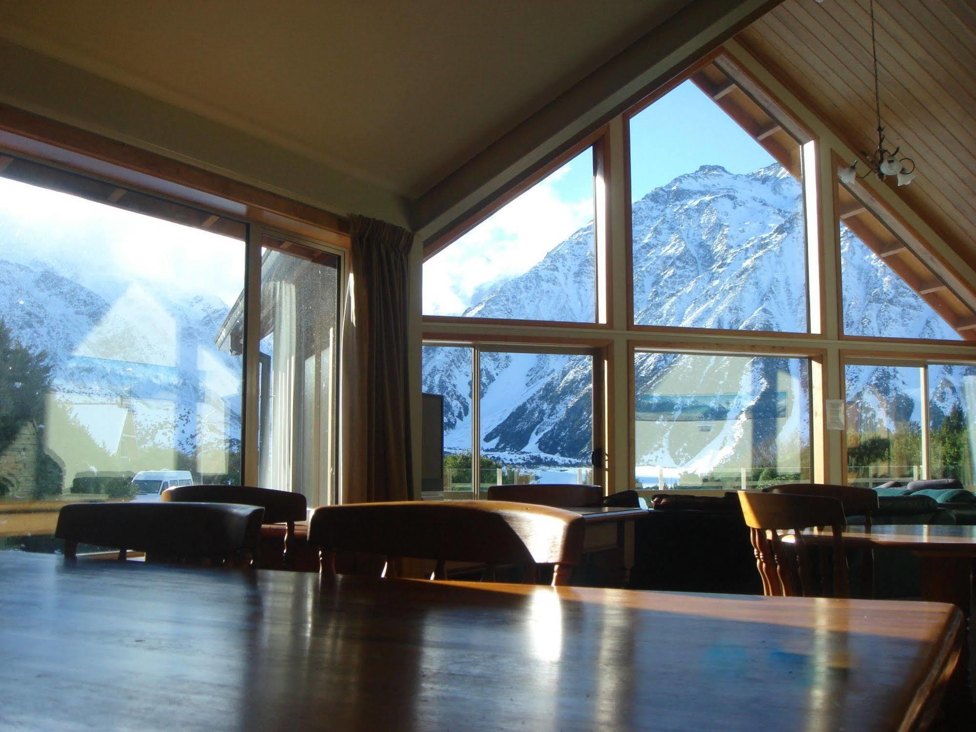 Aoraki Mount Cook Alpine Lodge Екстериор снимка