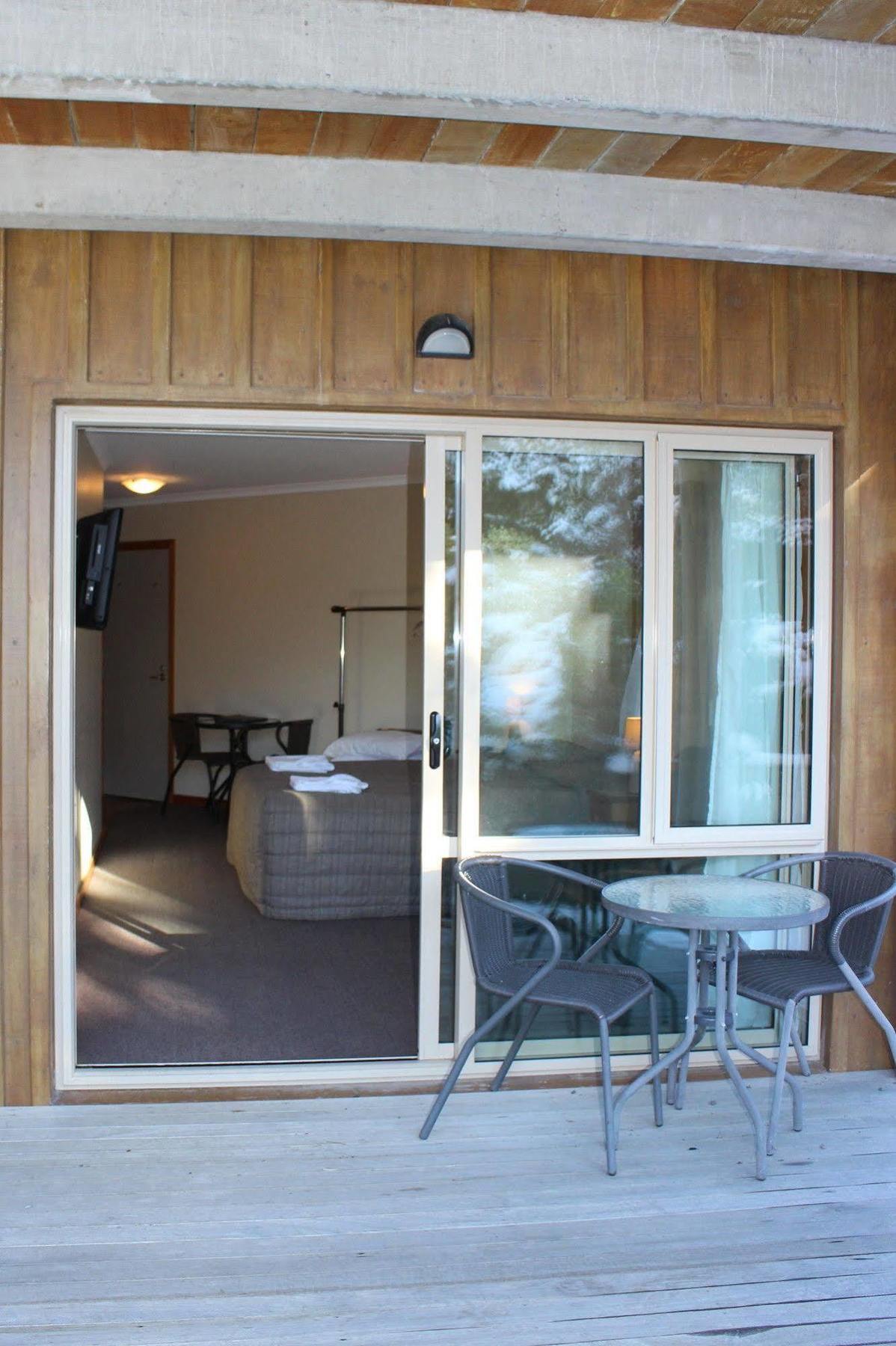 Aoraki Mount Cook Alpine Lodge Екстериор снимка